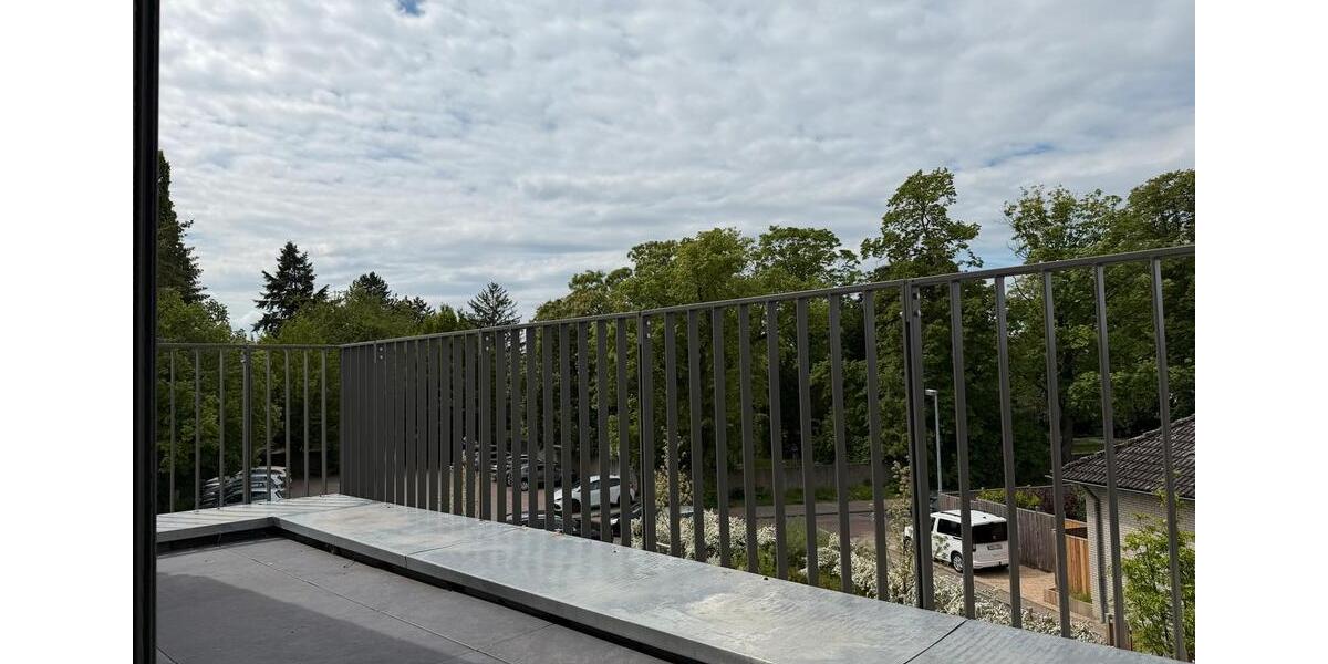 Dachgeschoßwohnung Laatzen - 2 Zimmer, 82 m&sup2;, 1.090&euro; | Angebot:26541033