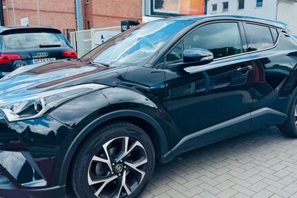 Toyota C-HR 68.000 km 11.950 &euro; Hannover 30455