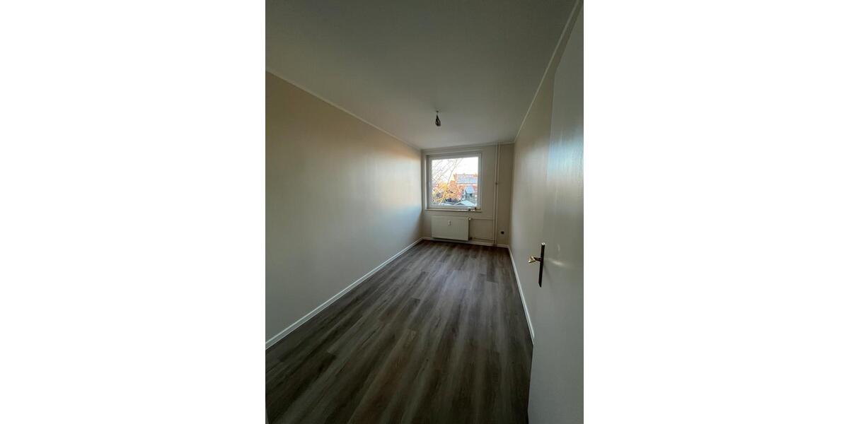 Etagenwohnung Hannover Ahlem-Badenstedt-Davenstedt - 4 Zimmer, 105 m&sup2;, 295.000&euro; | Angebot:26834492