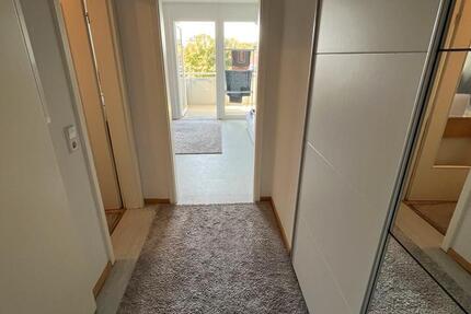 Vollständig möblierte 1,5 Zimmer Wohnung in Neubau mit Aufzug zimmer