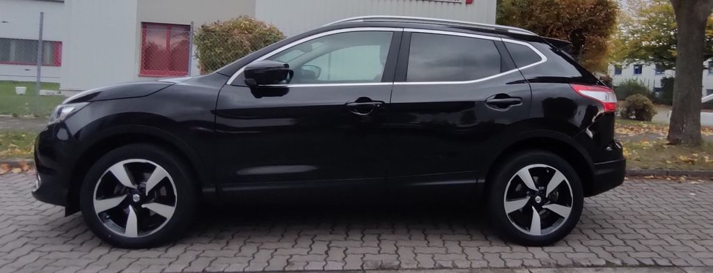Nissan Qashqai 105.000 km 13.900 € Coppenbrügge 31863
