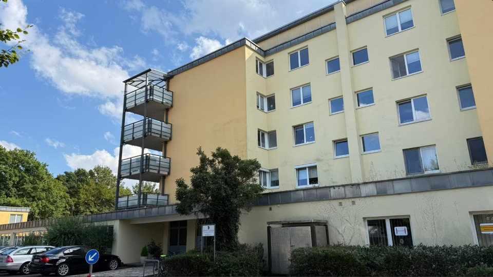 Eigentumswohnung mit großem Balkon inkl. Stellplatz 2 zimmer