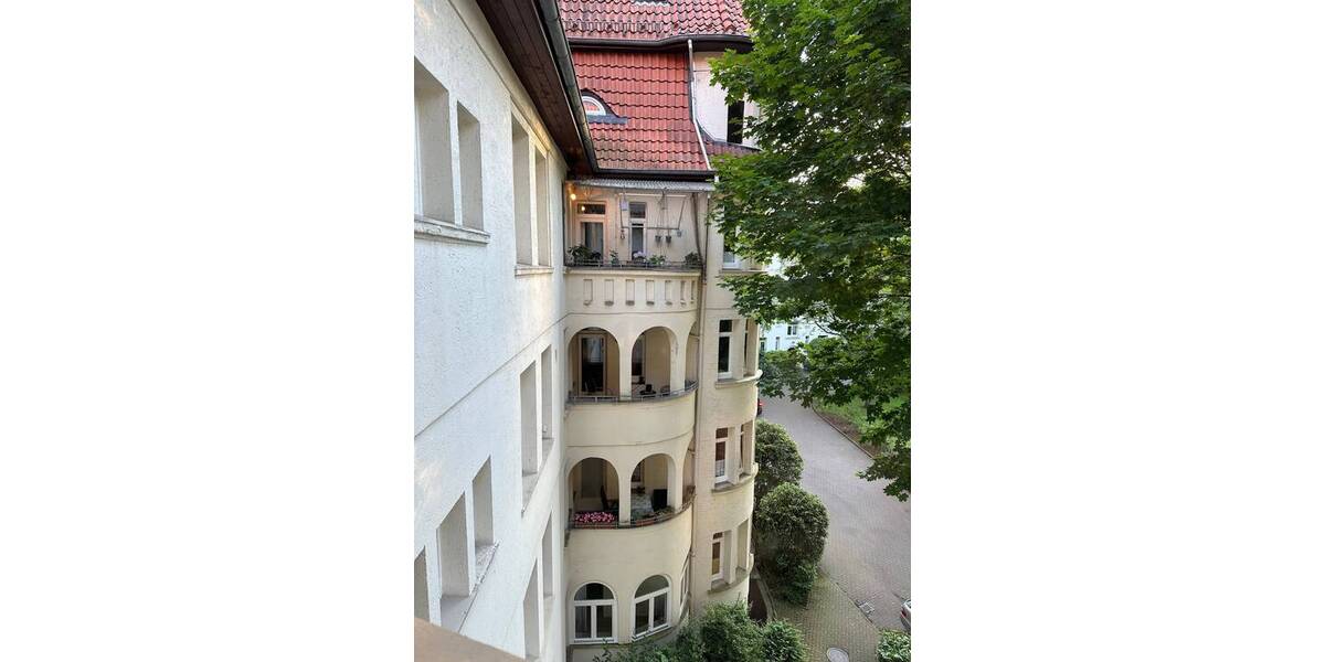 *Sanierte Wohnung in der List zentrumsnah mit guter Anbindung optional mit Dachboden 180 m2 mit zu verkaufen* 3 zimmer