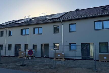 Haus Burgdorf - 5 Zimmer, 150 m&sup2;, 1.950&euro; | Angebot:27606999