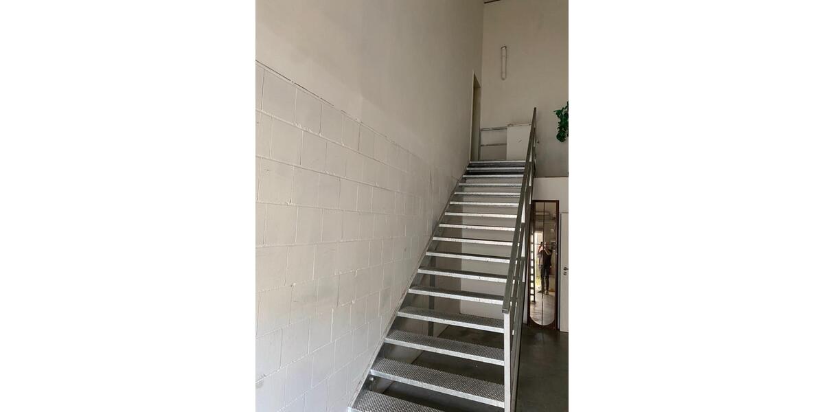 Studioraum, Atelier, Lagerraum mit Wc und dusche zimmer