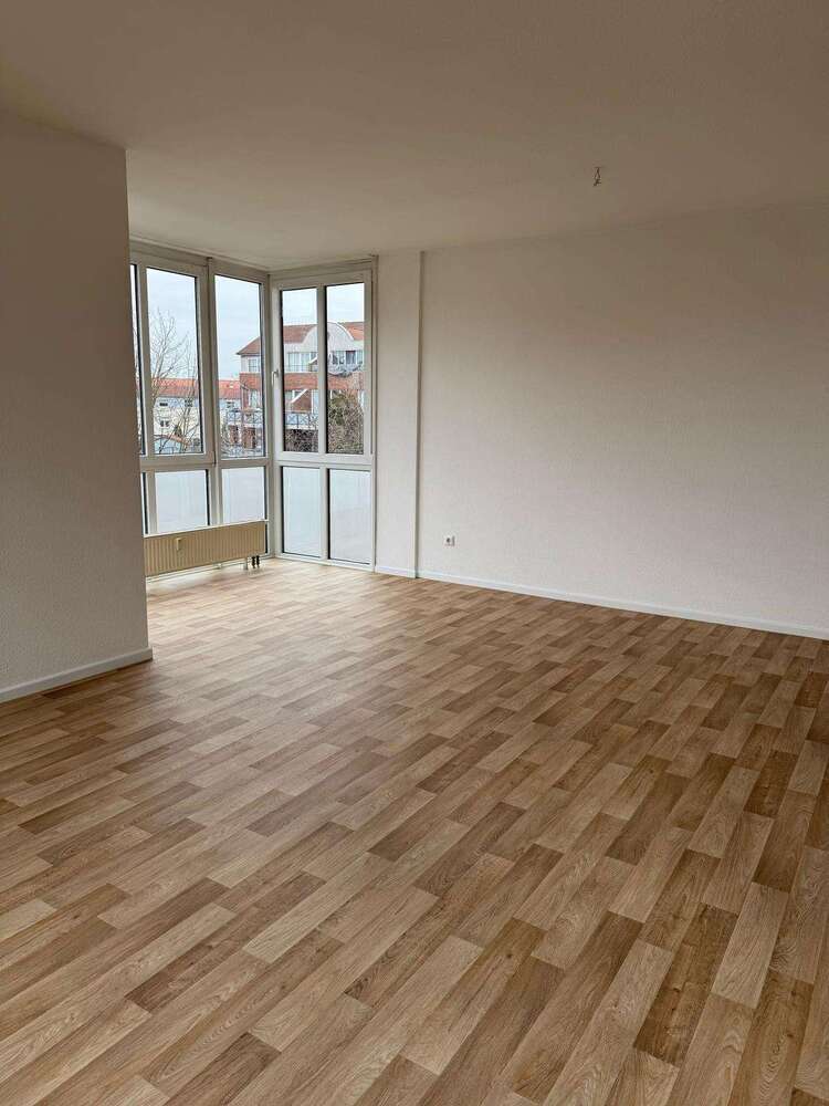 Wohnung zum Mieten in Garbsen 830 € 86 m²