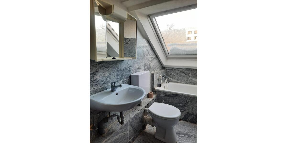 Dachgeschoßwohnung Hannover Döhren-Wülfel - 3 Zimmer, 50 m&sup2;, 460&euro; | Angebot:24389925