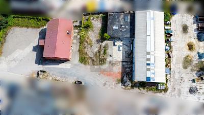 ENTWICKLUNGSPOTENZIAL, ATTRAKTIV FÜR INVESTOREN - Gewerbeobjekt Hannover Misburg-Anderten | Angebot:26421185