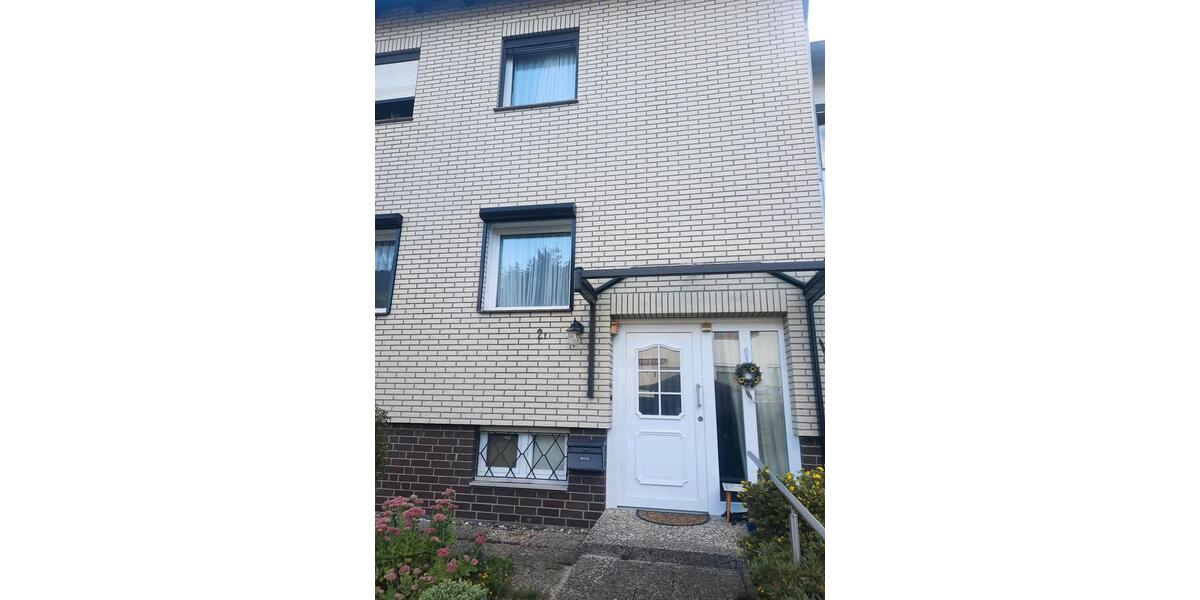 Reihenhaus Isernhagen - 4 Zimmer, 94 m&sup2;, 1.600&euro; | Angebot:25246224