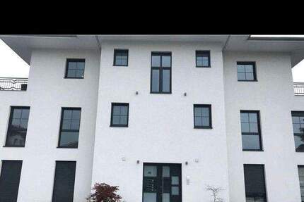 Hochwertige Erdgeschosswohnung in ruhiger Lage mit Terrasse & Garten 4 zimmer