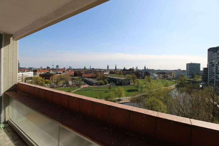 Wohnung zum Kaufen in Hannover 179.000 € 106.08 m²