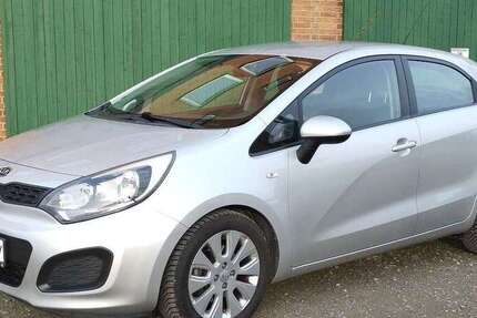 Kia Rio 99.000 km 5.300 &euro; Wennigsen (Deister) 30974