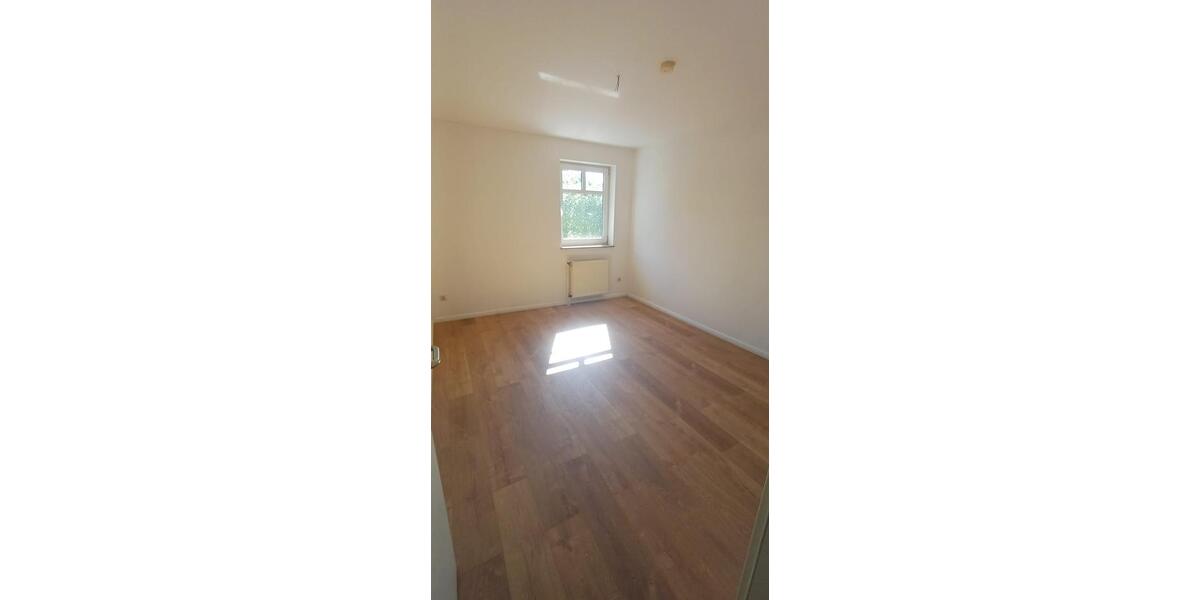 Etagenwohnung Langenhagen Engelbostel - 4 Zimmer, 120 m&sup2;, 1.190&euro; | Angebot:26365605