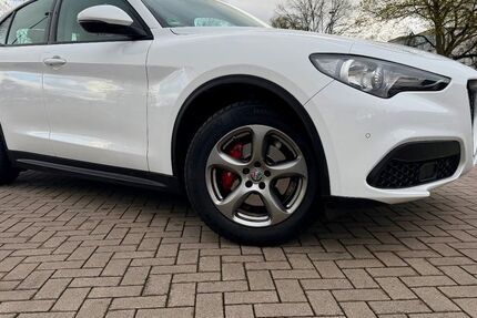 Alfa Romeo Stelvio 78.000 km 18.799 &euro; Hannover 30179