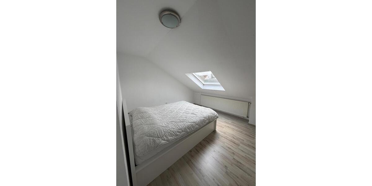 ZU VERMIETEN – WOHNUNG IN SEELZE CALENBERGER STR. 2.5 zimmer