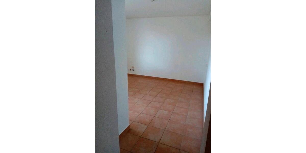 Etagenwohnung Nordstemmen - 2 Zimmer, 77 m&sup2;, 592&euro; | Angebot:25320525