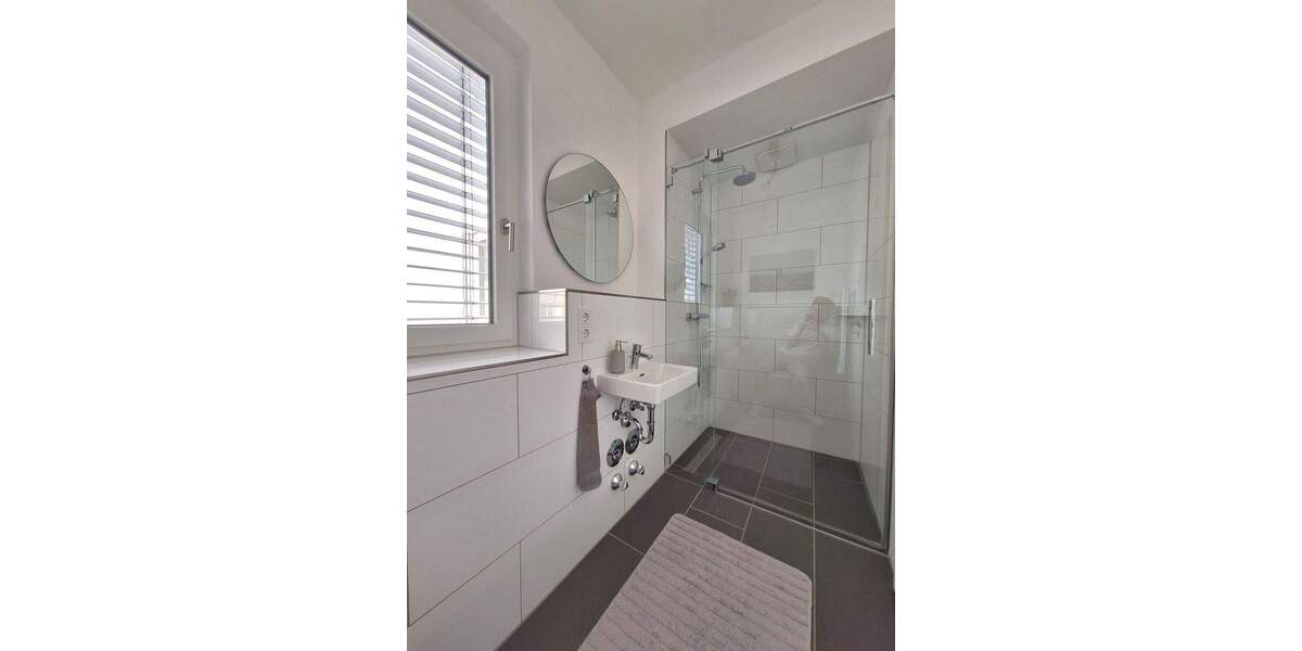 Etagenwohnung Hannover Groß Buchholz - 4 Zimmer, 110 m&sup2;, 1.780&euro; | Angebot:25195914