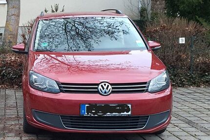 VW Touran 195.000 km 8.999 &euro; Garbsen 30826
