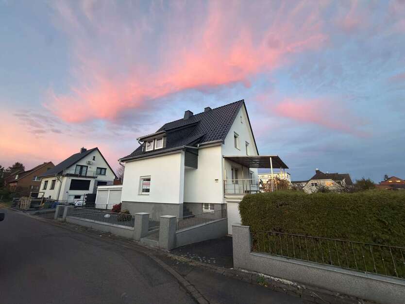 Haus zum Kaufen in Garbsen 549.000 € 145 m² 6 zimmer