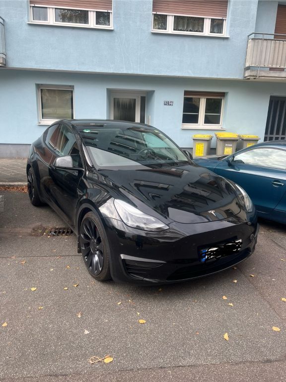 Tesla Model Y 59.500 km 36.800 € Hannover 30159