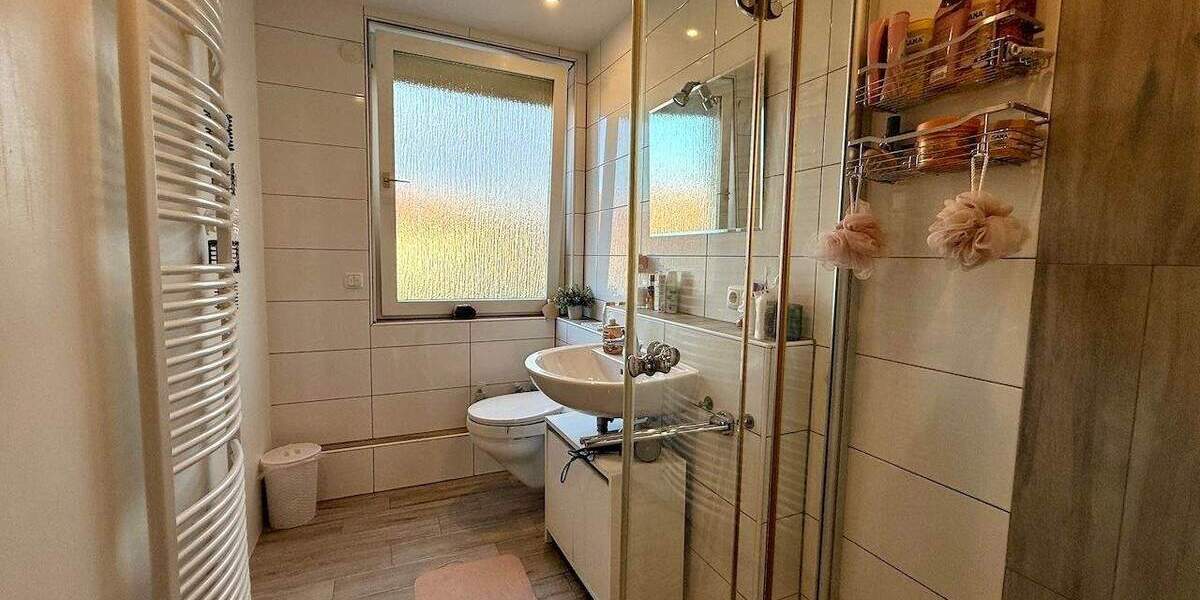 Mehr Möglichkeiten für individuelle Wohnideen: Mehrfamilienhaus mit vier Wohnungen in der Kernstadt 1 zimmer