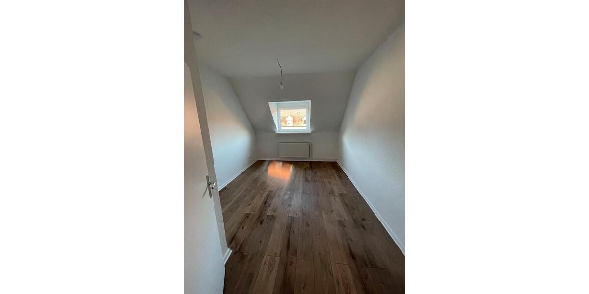 Dachgeschoßwohnung Hannover Linden-Limmer - 2 Zimmer, 51 m&sup2;, 500&euro; | Angebot:27625446