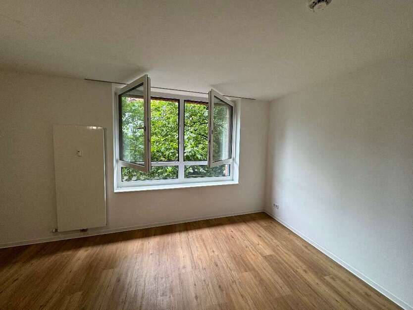 Wohnung zum Mieten in Hannover 1.073,59 € 97.07 m²