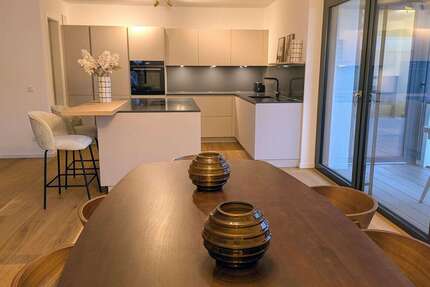 Wohnung Hannover Döhren-Wülfel - 5 Zimmer, 206 m&sup2;, 3.100&euro; | Angebot:25893337