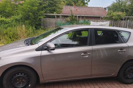 Toyota Auris 131.500 km 4.500 &euro; Hemmingen 30966