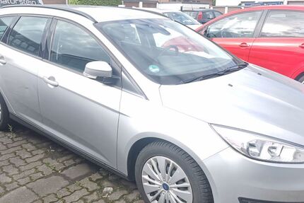 Ford Focus 182.000 km 4.999 &euro; Garbsen 30827