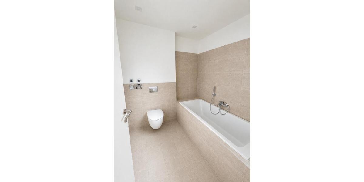 Erdgeschoßwohnung Langenhagen Brink - 3 Zimmer, 104 m&sup2;, 1.900&euro; | Angebot:26580624