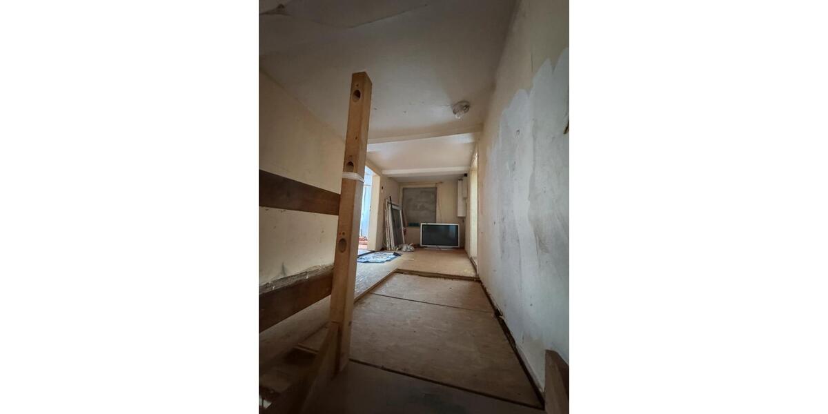 Einfamilienhaus Nordstemmen - 8 Zimmer, 1.000 m&sup2;, 129.000&euro; | Angebot:26475135