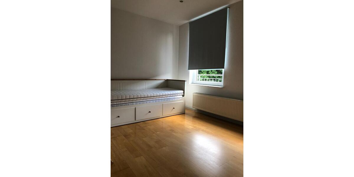 Wunderschönes, großzügiges Haus mit EBK, Sauna, Balkon und Kamin 8 zimmer