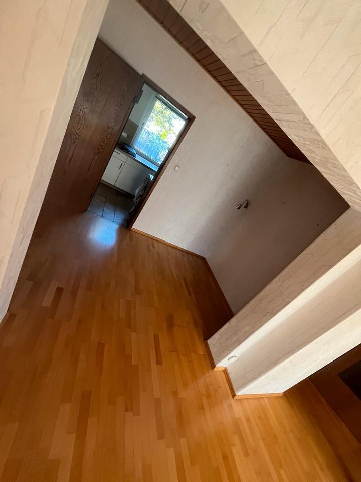 Schöne 3-Zimmer Wohnung zu vermieten in einem Zweifamilienhaus