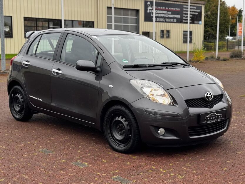 Toyota Yaris 125.000 km 4.400 € Barsinghausen 30890