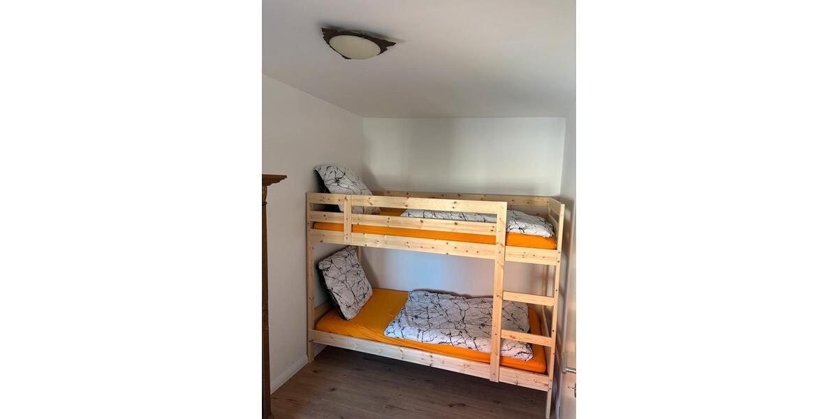 Etagenwohnung Rodenberg - 3 Zimmer, 90 m&sup2;, 880&euro; | Angebot:26495682