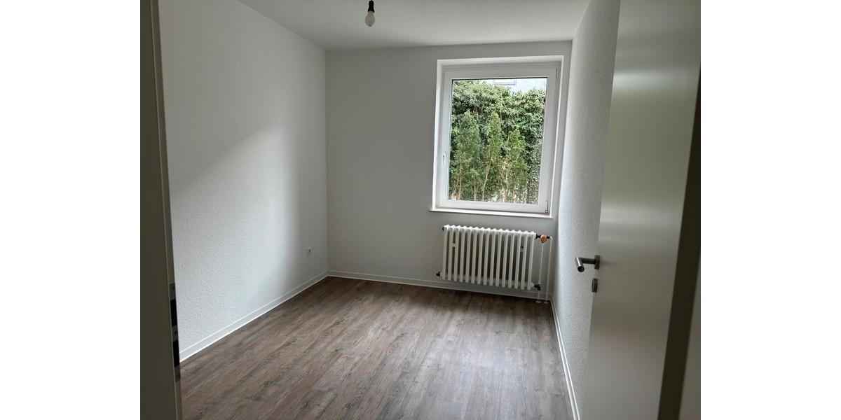 Erdgeschoßwohnung Hannover Herrenhausen-Stöcken - 4 Zimmer, 89 m&sup2;, 894&euro; | Angebot:25356179