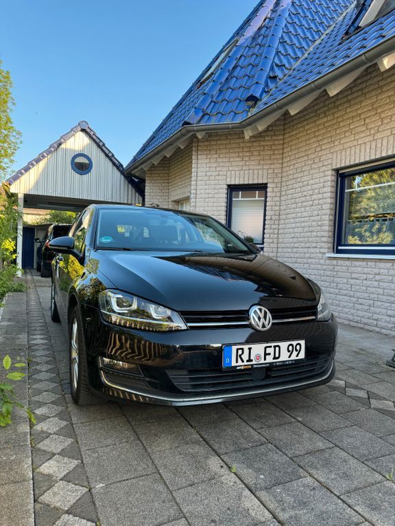 VW Golf 127.500 km 13.990 € Bad Nenndorf 31542