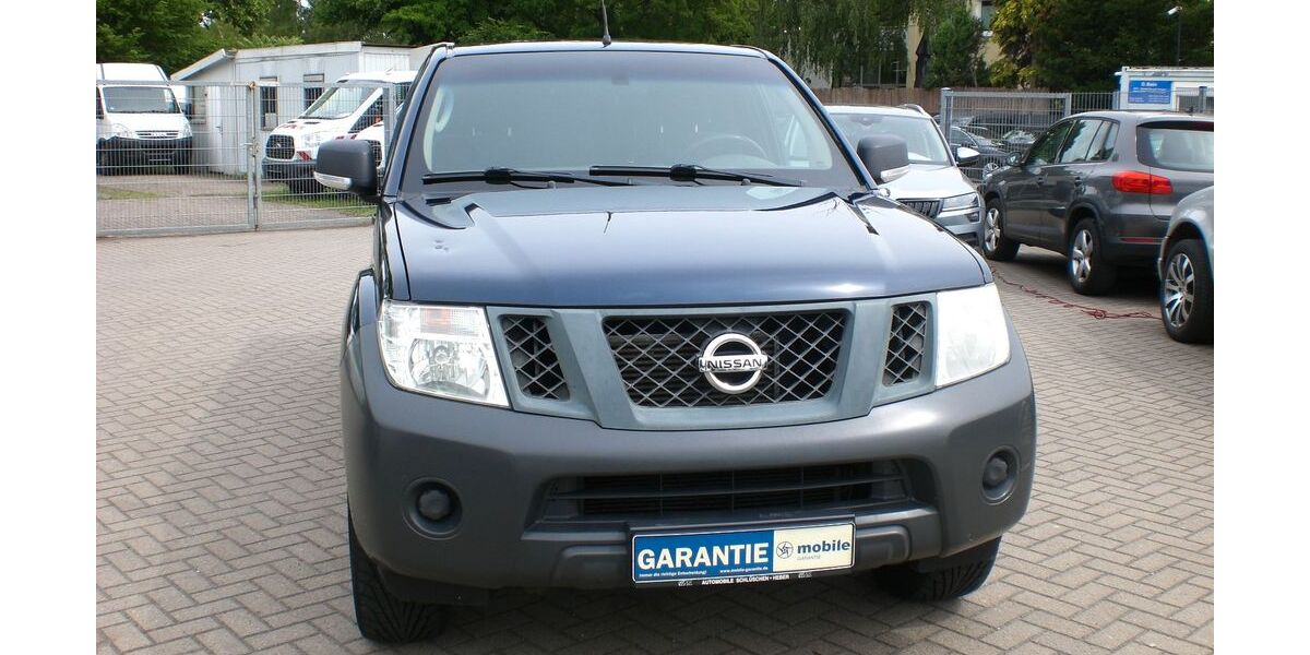 Nissan Navara 203.674 km 8.200 &euro; Hannover 30179