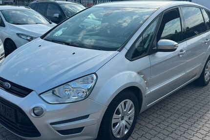 Ford S-Max 204.000 km 1.600 &euro; Seelze 30926