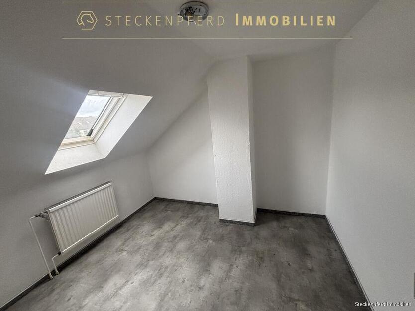 Schöner Wohnen im eigenen Haus mit Garten und Stellplatz!