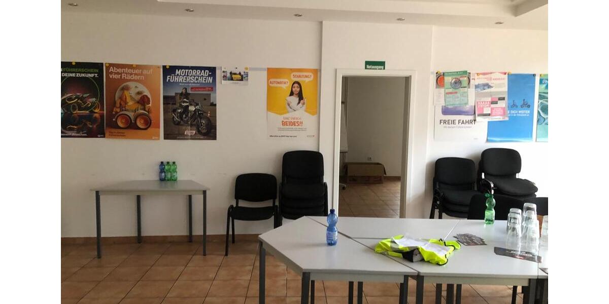 Büro Praxis Laden in Ortsmitte von Bokeloh zimmer