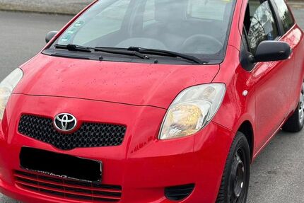 Toyota Yaris 145.000 km 1.999 &euro; Springe 31832