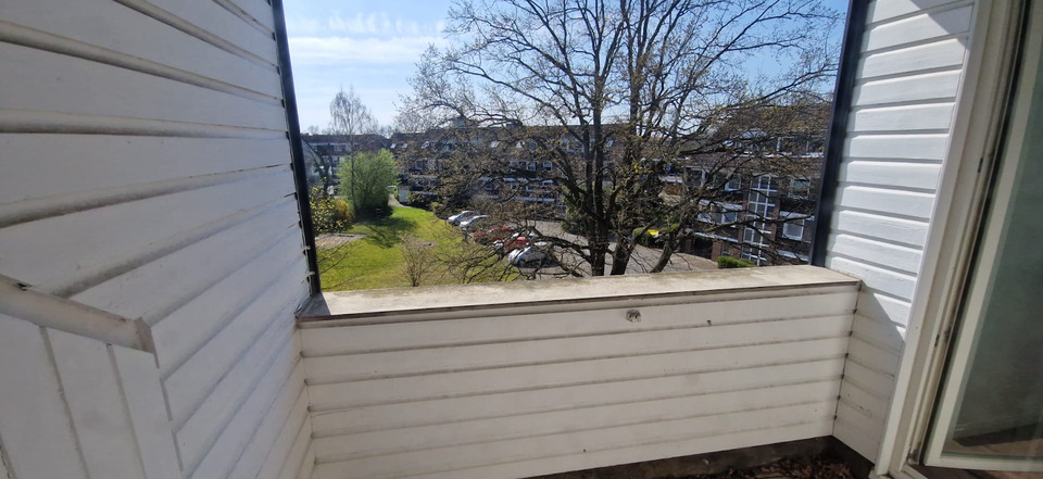 Sonnige 2,5 Zi. Wohnung inkl. Stellplatz & Balkon in Garbsen 2.5 zimmer