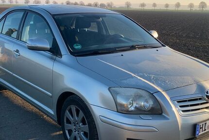 Toyota Avensis 244.999 km 2.500 &euro; Hildesheim 31135