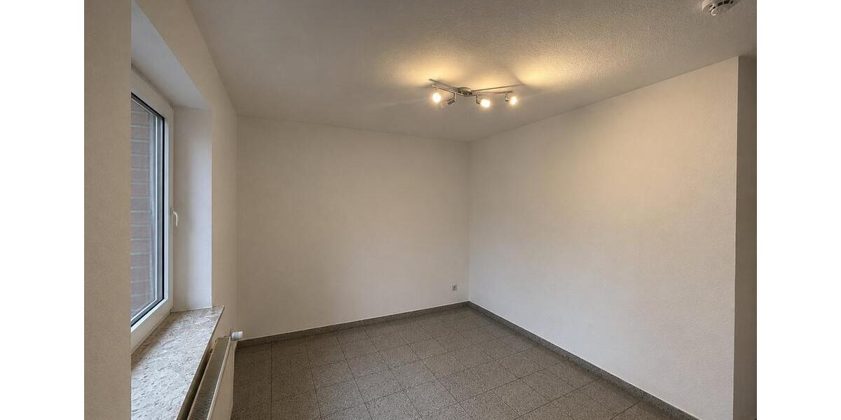 Erdgeschoßwohnung Laatzen - 4 Zimmer, 88 m&sup2;, 1.100&euro; | Angebot:26485128