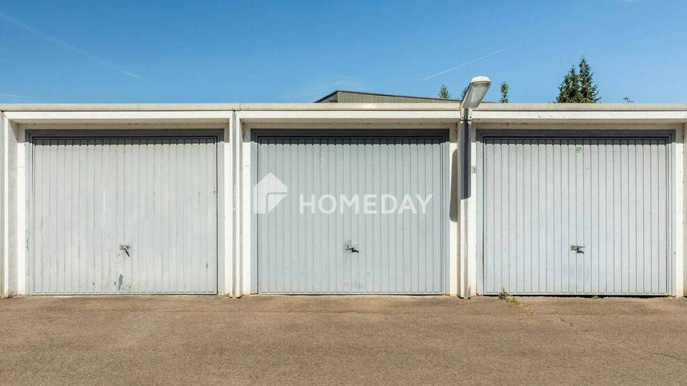 Altersgerecht Wohnen in Berenbostel: Renovierte Wohnung mit XL-Loggia, Aufzug und Garage 2 zimmer