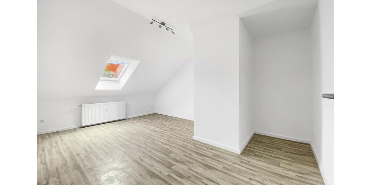 Dachgeschoßwohnung Hannover Herrenhausen-Stöcken - 3 Zimmer, 55 m&sup2;, 159.000&euro; | Angebot:24432372