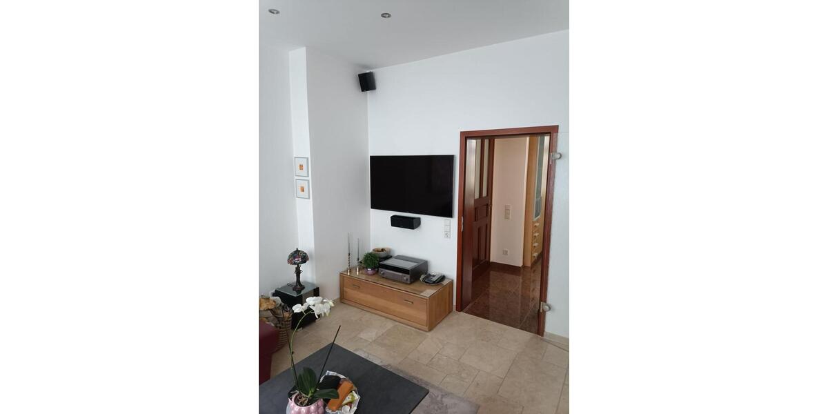 Hochparterre Hannover Linden-Limmer - 3 Zimmer, 57 m&sup2;, 289.000&euro; | Angebot:25999845