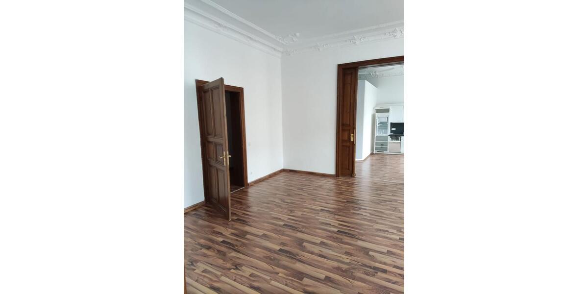 Etagenwohnung Hannover Vahrenwald-List - 2 Zimmer, 110 m&sup2;, 1.890&euro; | Angebot:26545120